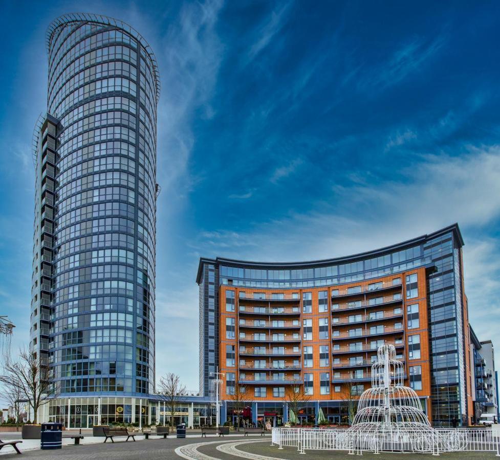 Gunwharf Quays Apartments Portsmouth Eksteriør billede