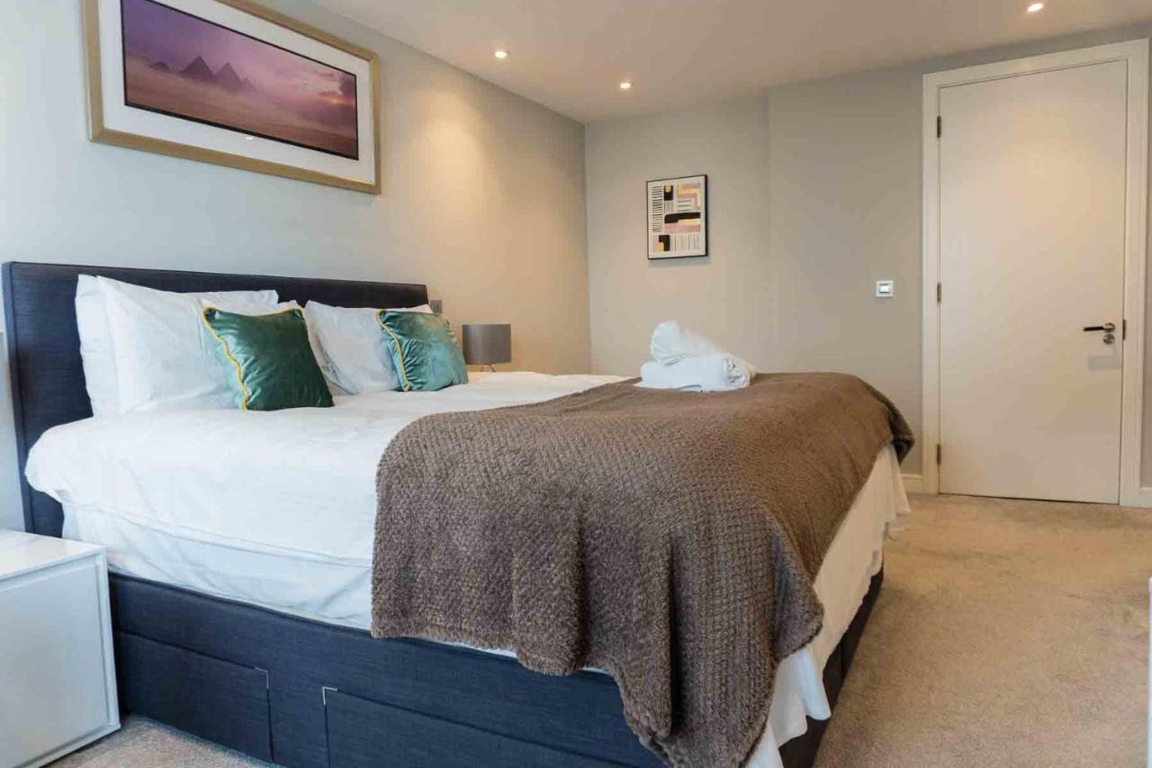 Gunwharf Quays Apartments Portsmouth Eksteriør billede