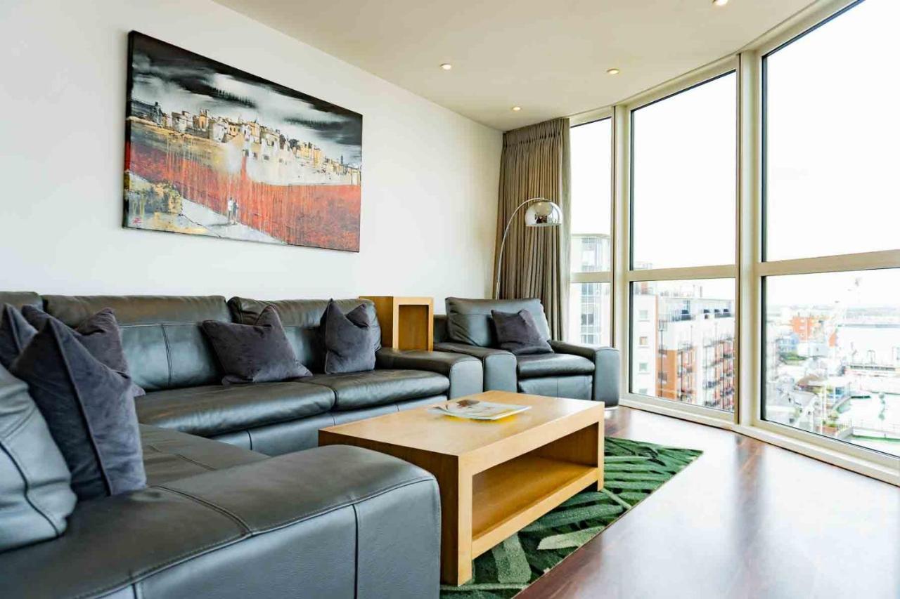 Gunwharf Quays Apartments Portsmouth Eksteriør billede