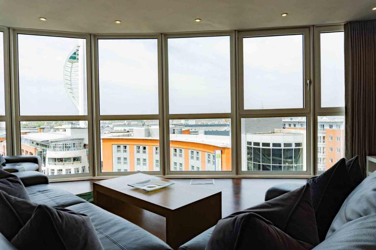 Gunwharf Quays Apartments Portsmouth Eksteriør billede